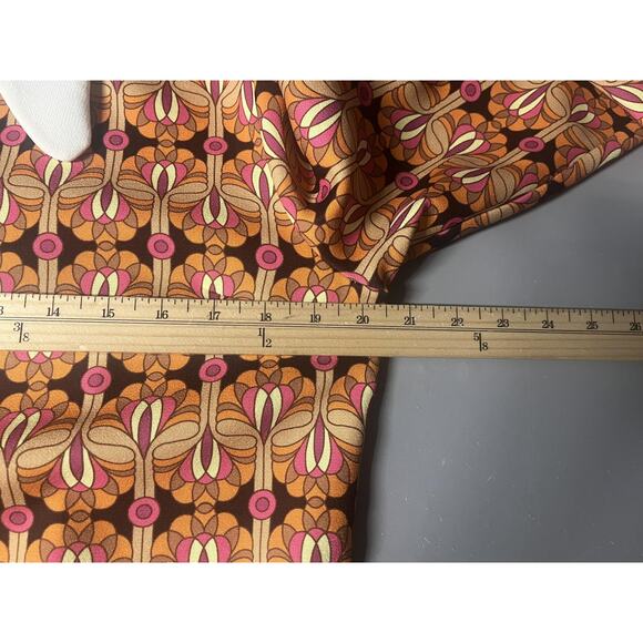 Stylish Retro Patterned Mini Dress - Picture 10 of 14